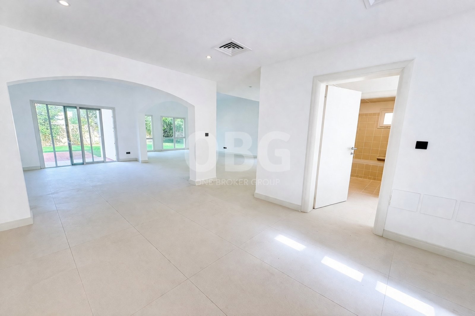Vastu Compliant | Renovated | Great Location