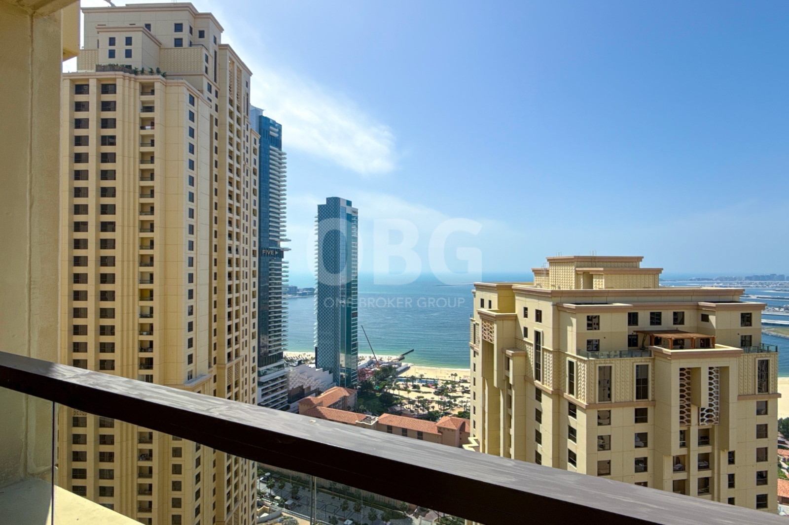 Renovated, Furnished | Cosy and Upgrade | Sea View