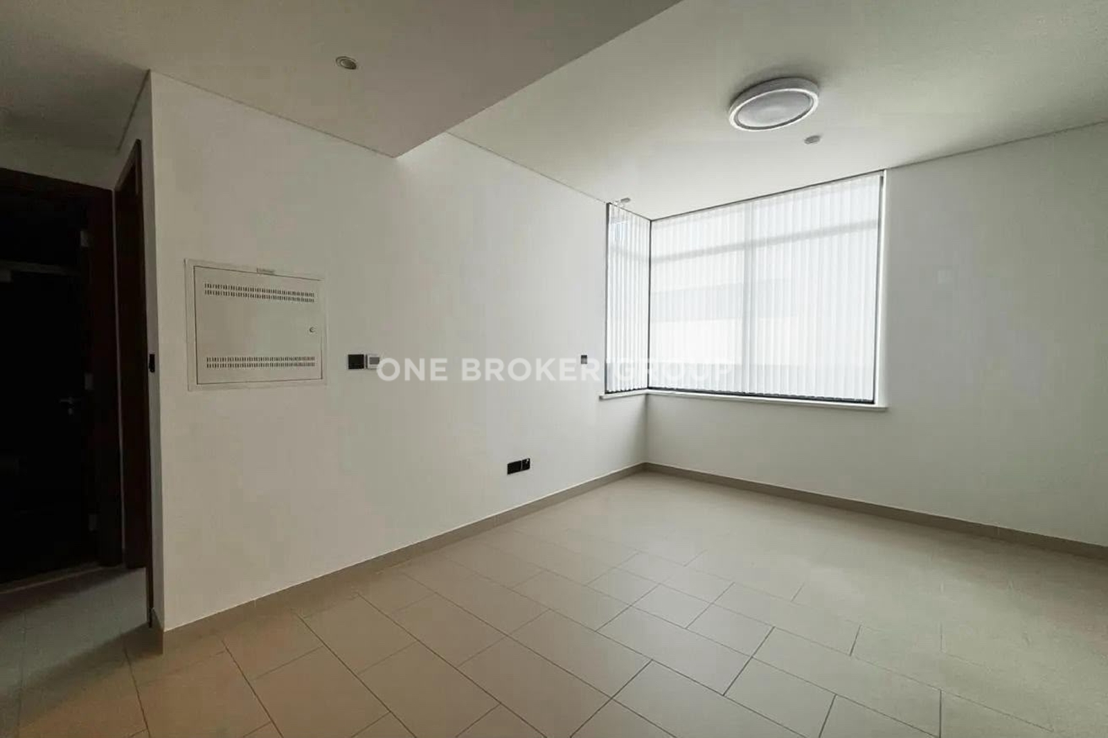 Vacant | Unfurnished | On High Floor